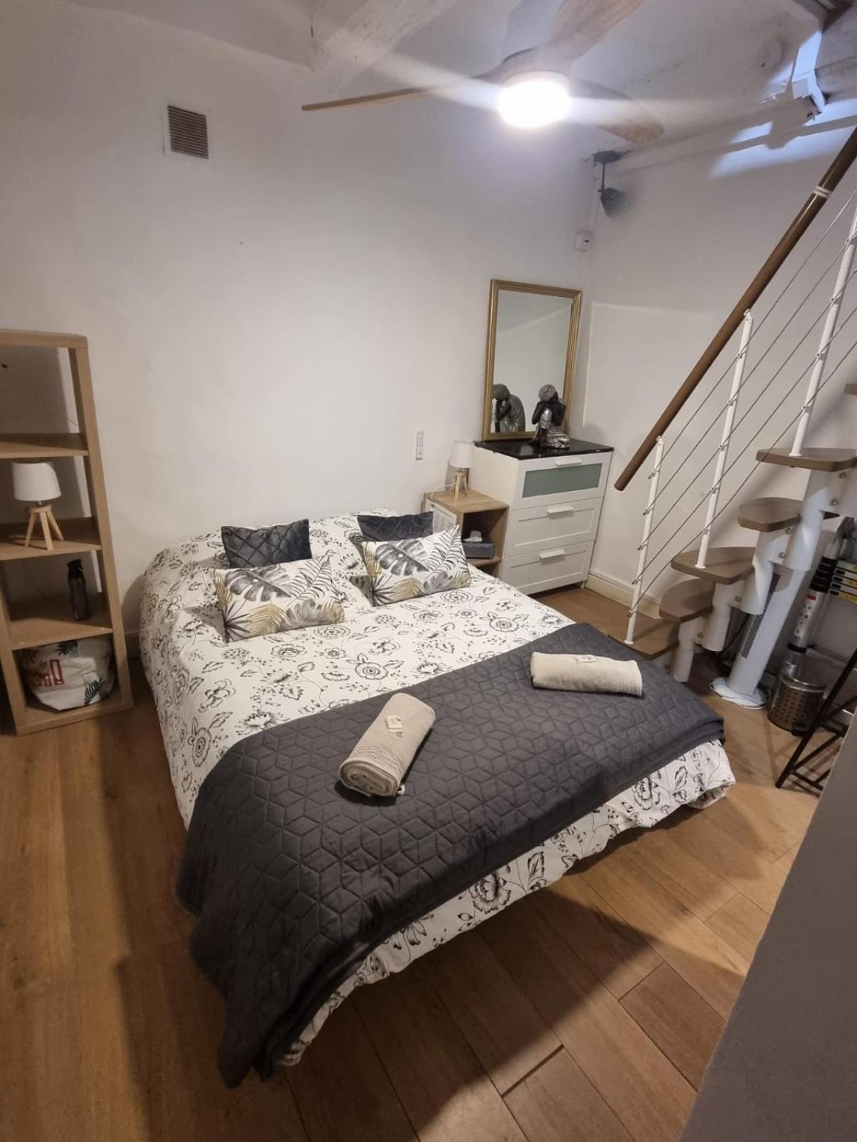 マルセイユBeau Duplex Sur Le Vieux Portアパートメント エクステリア 写真